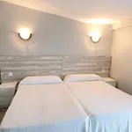 La Quinta Hotel Cue