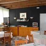 La Quinta 2*