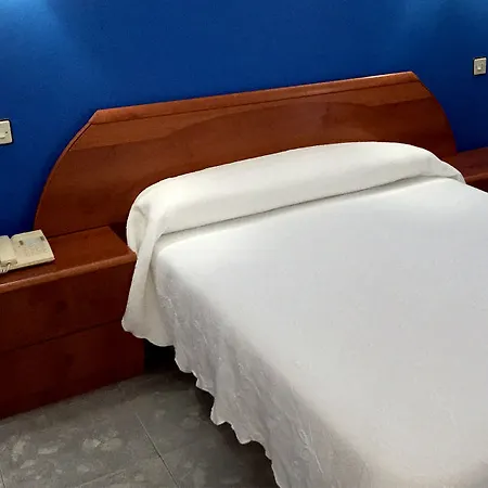 拉金塔酒店 2* 克尤